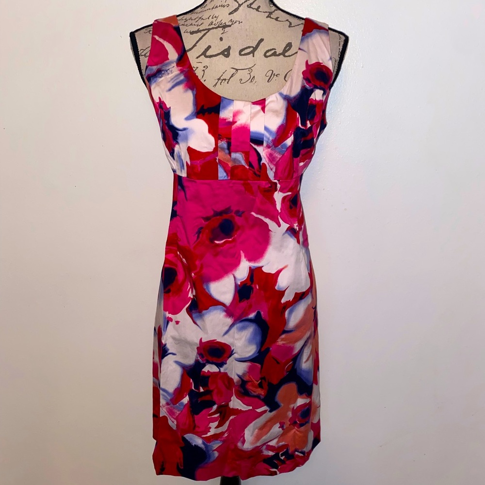 🌺New York & Company Stunning Floral Dress🌺